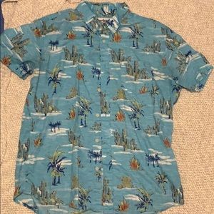 Summertime short sleeve-button down